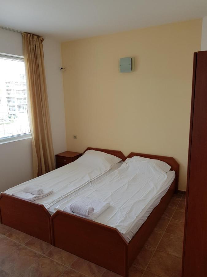 Zaliv Apartments House Свети-Влас Экстерьер фото