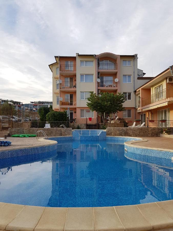Zaliv Apartments House Свети-Влас Экстерьер фото